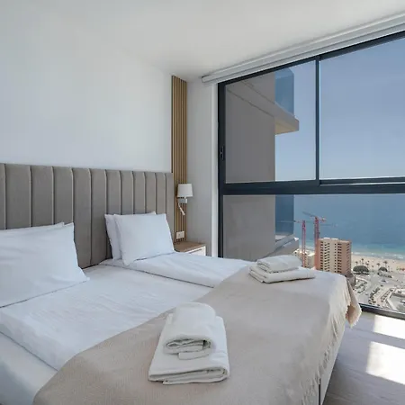 Torre Sakura By Leo *