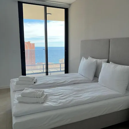 Torre Sakura By Leo *