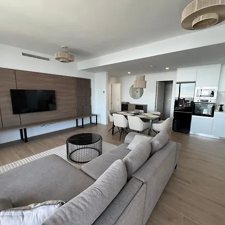 Apartament Torre Sakura By Leo *